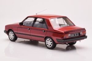 Peugeot 305 GTX Rojo Plaisir Otto 1:18 OT1032 Resina - imagen 5 de 6