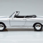 Peugeot 404 Descapotable Plata Norev 1:18 - image 5 of 8