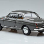 Peugeot 404 Coupe Graphite Gris Norev 1:18 - image 6 of 7