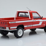 Peugeot 504 Dangel Pickup Rojo Otto 1:18 - image 2 of 6