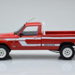 Peugeot 504 Dangel Pickup Rojo Otto 1:18 - image 3 of 6