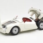 Porsche 550 Spyder Edición 70 Años Blanco Schuco 1:18 450033300 - image 2 of 8