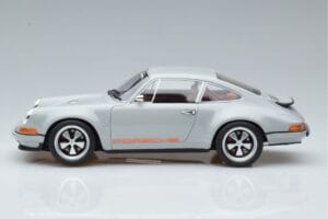 Porsche 911 964 Singer Gris GT Spirit 1:18 GT088 Resina - imagen 3 de 6