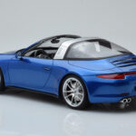 Porsche 911 991 4S Targa Azul GT Spirit 1:18 - image 4 of 5