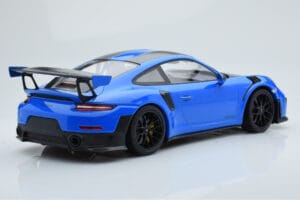 Porsche 911 GT2 RS 991.2 Weissach Package Azul Llantas de Magnesio Negras Minichamps 1:18 153068316 Metal - imagen 2 de 6