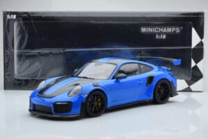 Porsche 911 GT2 RS 991.2 Weissach Package Azul Llantas de Magnesio Negras Minichamps 1:18 153068316 Metal - imagen 6 de 6