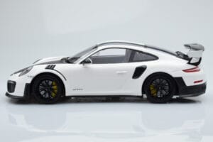 Porsche 911 GT2 RS 991.2 Weissach Package Blanco Llantas de Magnesio Negras Minichamps 1:18 153068309 Metal - imagen 3 de 6