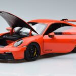 Porsche 911 992 GT3 Naranja Norev 1:18 187300 Metal - image 2 of 7