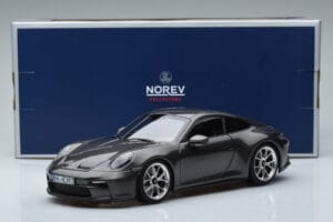 Porsche 911 992 GT3 Touring Package Gris Norev 1:18 187305 Metal - imagen 7 de 7