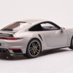 Porsche 911 992 Turbo S Crayon Gris GT Spirit 1:18 - image 2 of 6