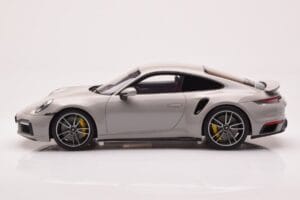 Porsche 911 992 Turbo S Crayon Gris GT Spirit 1:18 GT431 Resina - imagen 3 de 6
