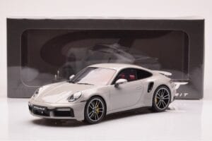 Porsche 911 992 Turbo S Crayon Gris GT Spirit 1:18 GT431 Resina - imagen 6 de 6