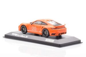 Porsche 911 992 Turbo S Gulf Naranja Minichamps 1:43 WAP0209060N002 Metal - imagen 3 de 4