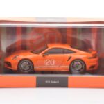 Porsche 911 992 Turbo S Gulf Naranja Minichamps 1:43 - image 4 of 4