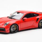 Porsche 911 992 Turbo S Sport Design Rojo Minichamps 1:18