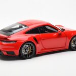 Porsche 911 992 Turbo S Sport Design Rojo Minichamps 1:18 - image 3 of 8