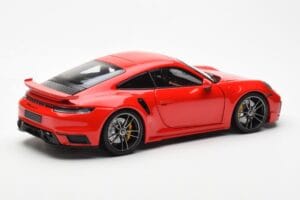 Porsche 911 992 Turbo S Sport Design Rojo Minichamps 1:18 113069078 Metal - imagen 3 de 8