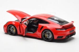 Porsche 911 992 Turbo S Sport Design Rojo Minichamps 1:18 113069078 Metal - imagen 5 de 8