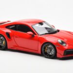 Porsche 911 992 Turbo S Sport Design Rojo Minichamps 1:18 - image 6 of 8