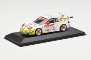 Porsche 911 996 GT3 RS McKenna #23 T. Bernhard / J. Bergmeister / M. Maassen 12 Hours of Sebring 2004 Minichamps 1:43 4000464 - imagen 2 de 4