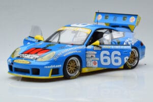 Porsche 911 996 GT3 R #6 24 Hours of Daytona GT Class Winner 2002 AUTOart 1:18 80273 Metal - imagen 2 de 7