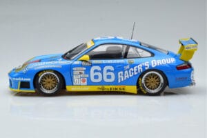 Porsche 911 996 GT3 R #6 24 Hours of Daytona GT Class Winner 2002 AUTOart 1:18 80273 Metal - imagen 4 de 7