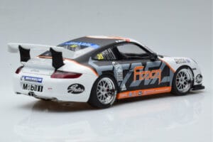Porsche 911 997 GT3 Cup #33 M. Marsh Carrera Cup Asia 2006 AUTOart 1:18 80782 Metal - imagen 3 de 7
