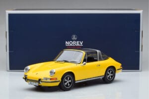 Porsche 911 E Targa Norev 1:18 187643 Metal - imagen 7 de 7