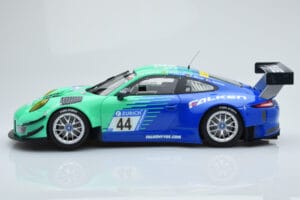 Porsche 911 GT3 R Falken Motorsports #44 M. Ragginger / J. Bergmeister / M. Werner / L. Vanthoor 24 Hours of Nurburgring 2017 - imagen 3 de 6