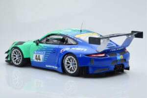 Porsche 911 GT3 R Falken Motorsports #44 M. Ragginger / J. Bergmeister / M. Werner / L. Vanthoor 24 Hours of Nurburgring 2017 - imagen 5 de 6