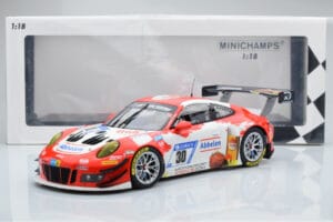 Porsche 911 GT3 R Frikadelli Racing Team #30 M. Muller / M. Arnold / F. Henzler / M. Campbell 24 Hours of Nurburgring 2018 Mi - imagen 6 de 6