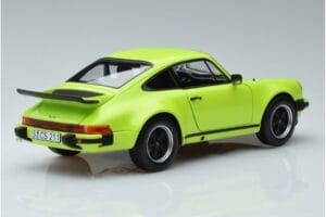 Porsche 911 930 Turbo 3.0 Verde Claro Norev 1:18 187666 Metal - imagen 3 de 7