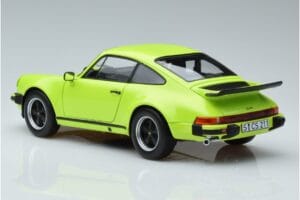 Porsche 911 930 Turbo 3.0 Verde Claro Norev 1:18 187666 Metal - imagen 6 de 7