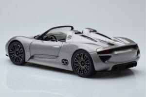 Porsche 918 Spyder Prototipo Gris Metalizado Minichamps 1:18 110060030 Metal - imagen 5 de 7