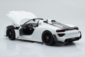 Porsche 918 Spyder Weissach Package Blanco Con Llantas Negras Minichamps 1:18 113062443 Metal - imagen 6 de 9