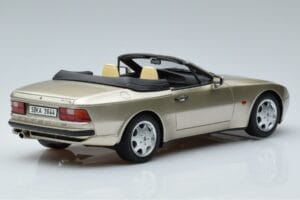 Porsche 944 S2 Cabrio GT Spirit 1:18 GT002CS Resina - imagen 2 de 6