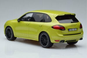 Porsche Cayenne GTS 92A Peridot Verde GT Spirit 1:18 GT020A Resina - imagen 5 de 6