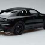 Porsche Cayenne E3 S Coupe Minichamps 1:18 187673 Metal - image 2 of 6