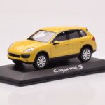 Porsche Cayenne 92A Amarillo Arena Minichamps 1:43 - image 2 of 4