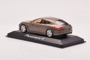 Porsche Panamera 970 4 Beis Metálico Minichamps 1:43 WAP02000319 Metal - imagen 3 de 4