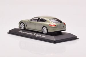 Porsche Panamera 970 S Hybrid Critall Verde Minichamps 1:43 WAP0205010A Metal - imagen 3 de 4