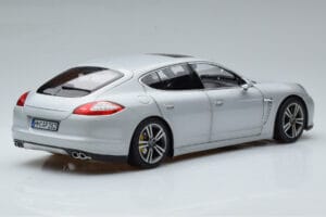 Porsche Panamera 970 Turbo Plata Norev 1:18 187609 Metal - imagen 3 de 7