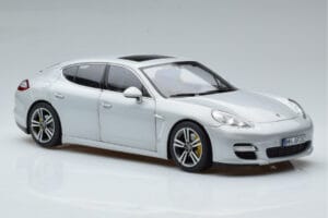 Porsche Panamera 970 Turbo Plata Norev 1:18 187609 Metal - imagen 5 de 7