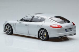 Porsche Panamera 970 Turbo Plata Norev 1:18 187609 Metal - imagen 6 de 7