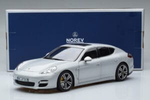 Porsche Panamera 970 Turbo Plata Norev 1:18 187609 Metal - imagen 7 de 7