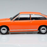 Renault 15 TL Naranja Norev 1:18 - image 3 of 6