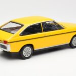 Renault 15 TL Amarillo Negro Norev 1:18 185351 - image 2 of 6