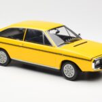 Renault 15 TL Amarillo Negro Norev 1:18 185351 - image 4 of 6