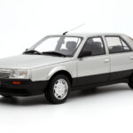 Renault 25 Phase 1 V6 Injection Plateado Otto 1:18 OT1070 Resina