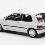 Renault Clio 16S Blanco Norev 1:18 - image 7 of 8